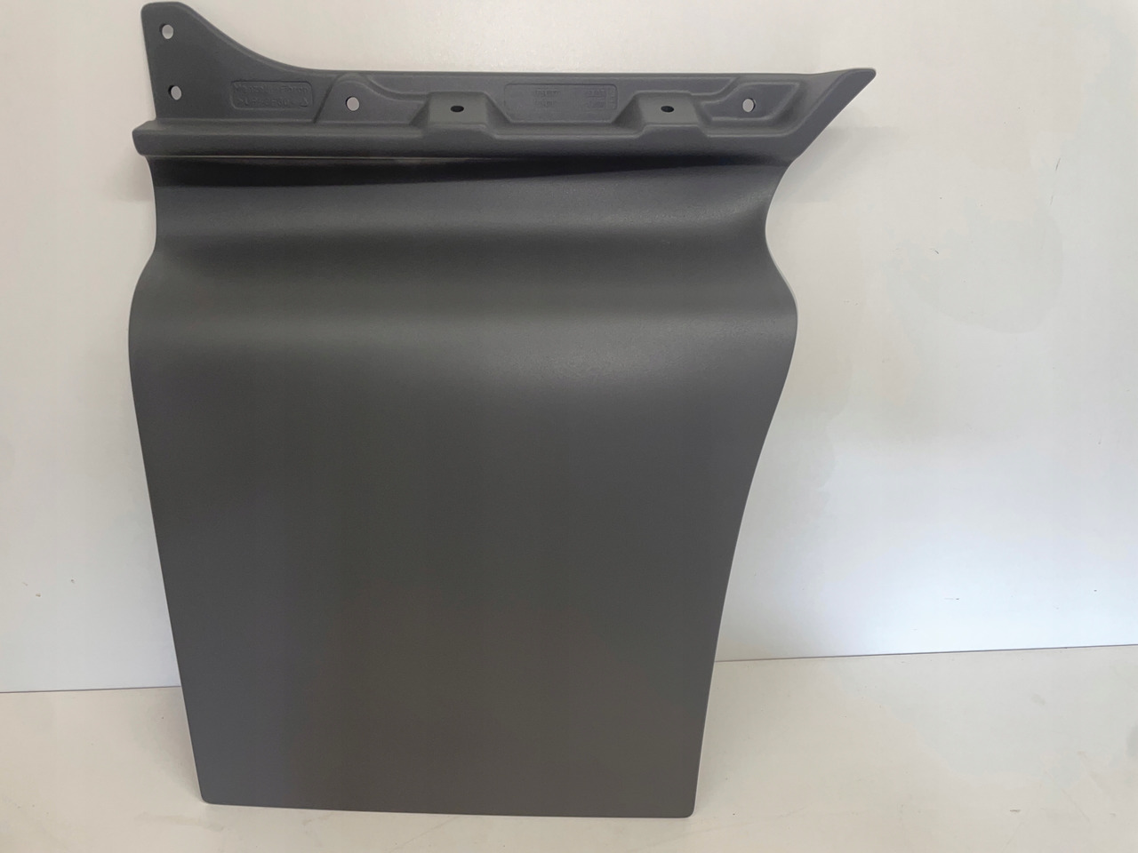 PRZEDŁUŻENIE DRZWI MAN TGS TGA 81626100021 - Puerta y piezas para Camión: foto 1 PRZEDŁUŻENIE DRZWI MAN TGS TGA 81626100021 - Puerta y piezas para Camión: foto 1