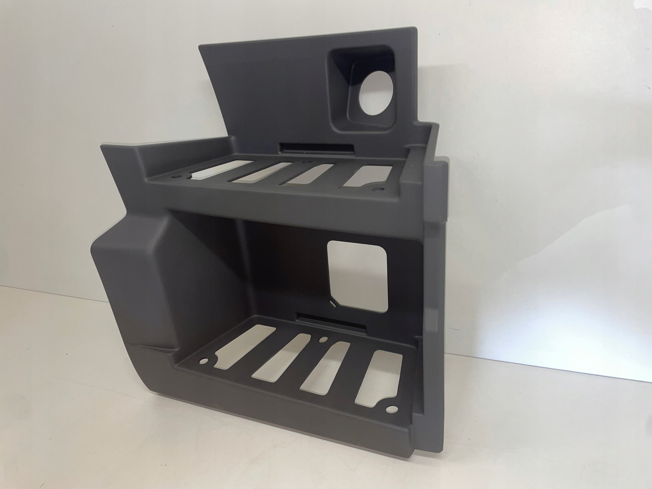 STOPNICA DOLNY STOPIEŃ PRAWY MAN TGS TGXS TG-3 81615200092 - Peldaño para Camión: foto 3 STOPNICA DOLNY STOPIEŃ PRAWY MAN TGS TGXS TG-3 81615200092 - Peldaño para Camión: foto 3