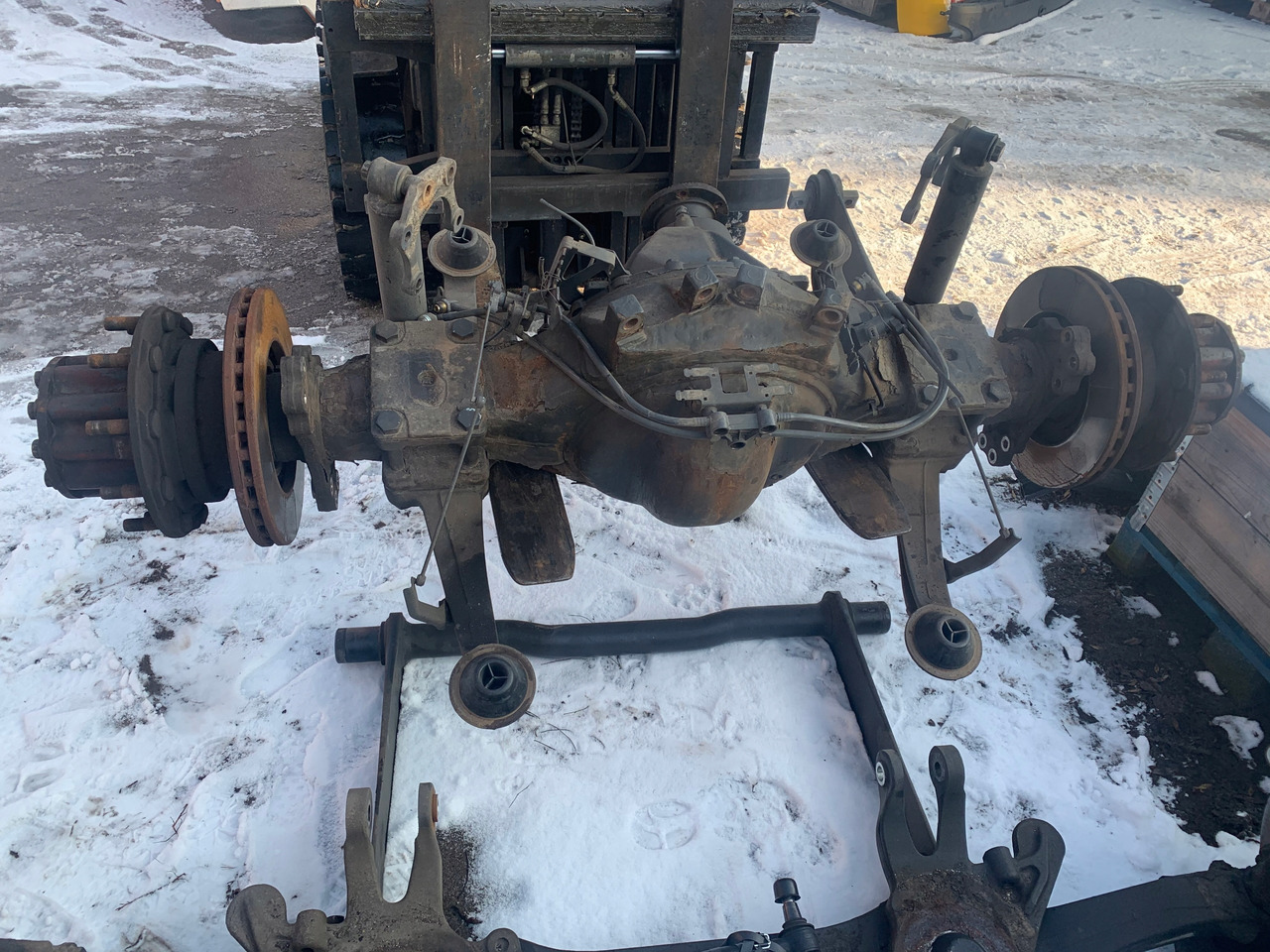 TYLNI MOST DYFER MERCEDES ACTROS MP4 R440 2,227 - Eje delantero para Camión: foto 1 TYLNI MOST DYFER MERCEDES ACTROS MP4 R440 2,227 - Eje delantero para Camión: foto 1