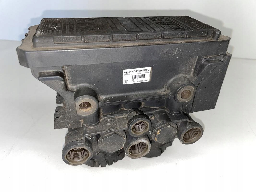 ZAWÓR MODULATOR HAMULCOWY EBS ACTROS MP 4 - Válvula de freno para Camión: foto 1 ZAWÓR MODULATOR HAMULCOWY EBS ACTROS MP 4 - Válvula de freno para Camión: foto 1