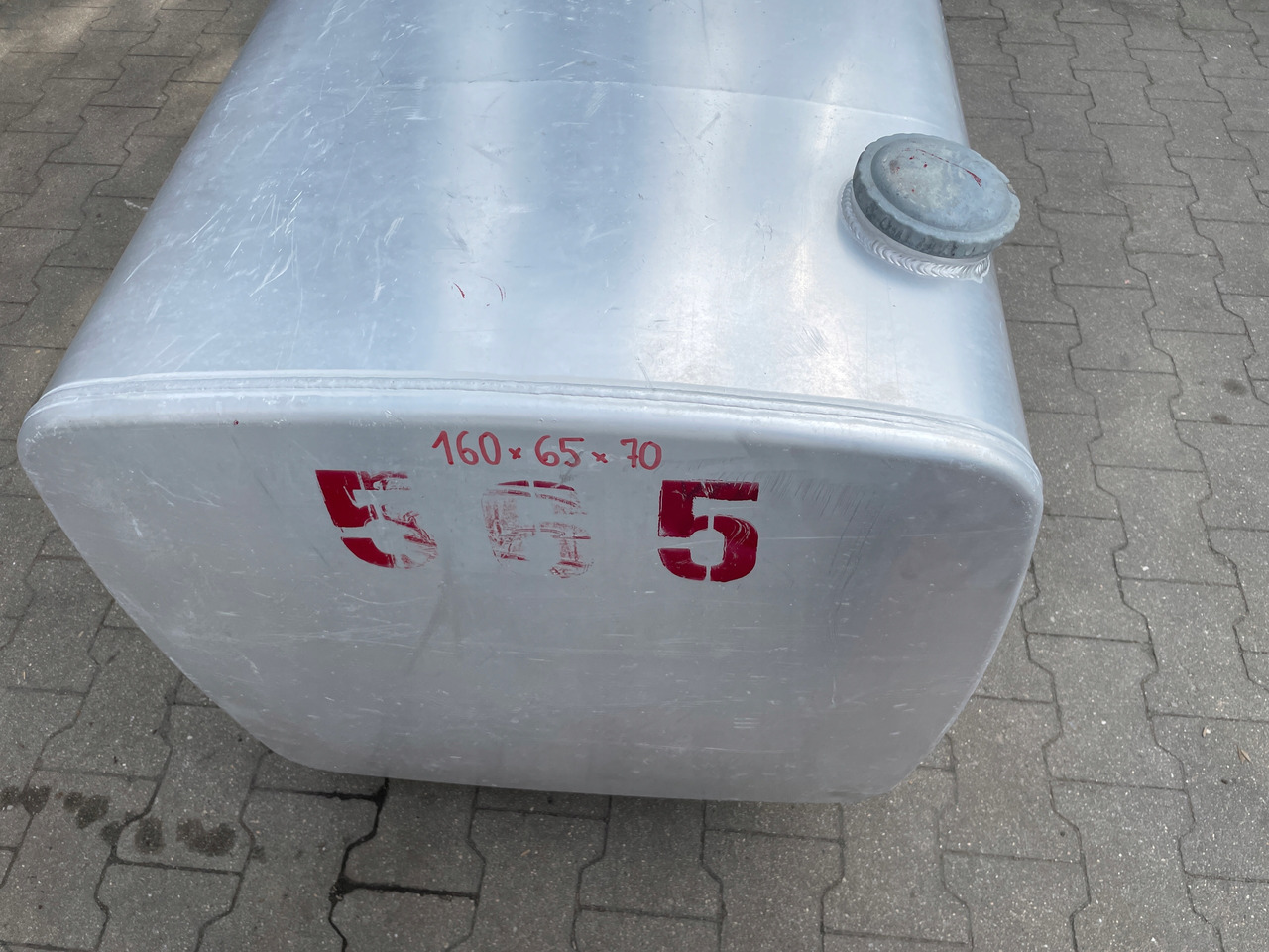 ZBIORNIK PALIWA VOLVO FH 12 FH12 20393553 - Depósito de combustible para Camión: foto 3 ZBIORNIK PALIWA VOLVO FH 12 FH12 20393553 - Depósito de combustible para Camión: foto 3