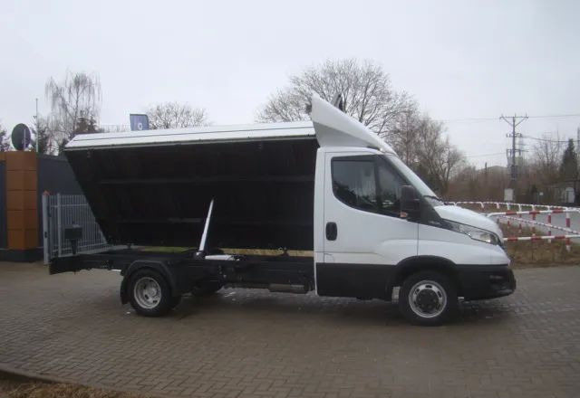 Iveco DAILY 35 C 15 3.5T 4.60M 3.5T NA HAKU CLIMATRONIC - Furgoneta basculante: foto 4 Iveco DAILY 35 C 15 3.5T 4.60M 3.5T NA HAKU CLIMATRONIC - Furgoneta basculante: foto 4