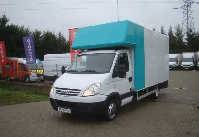 Iveco DAILY 40 C 18 3.0TDI WINDA - Furgoneta caja cerrada: foto 4 Iveco DAILY 40 C 18 3.0TDI WINDA - Furgoneta caja cerrada: foto 4