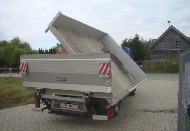 Iveco DAILY 50 C 17 3.0TDI WYWROTKA WINDA MECHANICZNA PRZYSTAWKA DO HYDRAULIKI - Furgoneta basculante: foto 3 Iveco DAILY 50 C 17 3.0TDI WYWROTKA WINDA MECHANICZNA PRZYSTAWKA DO HYDRAULIKI - Furgoneta basculante: foto 3