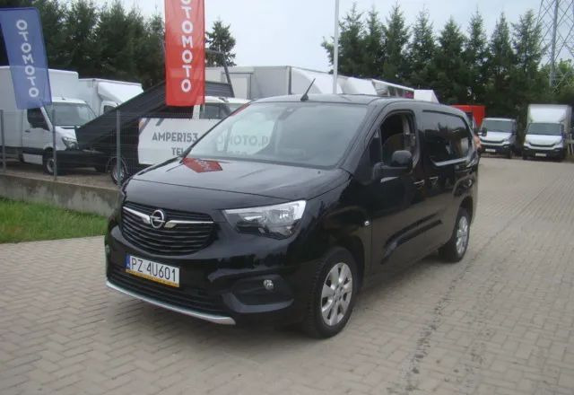 Opel COMBO 1.5D MAXI FUL OPCJA WYPOSAŻENIA - Furgoneta pequeña: foto 1 Opel COMBO 1.5D MAXI FUL OPCJA WYPOSAŻENIA - Furgoneta pequeña: foto 1