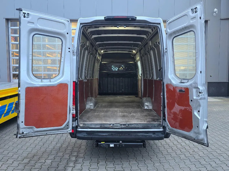 Iveco Daily 35S16 - Furgón: foto 3 Iveco Daily 35S16 - Furgón: foto 3
