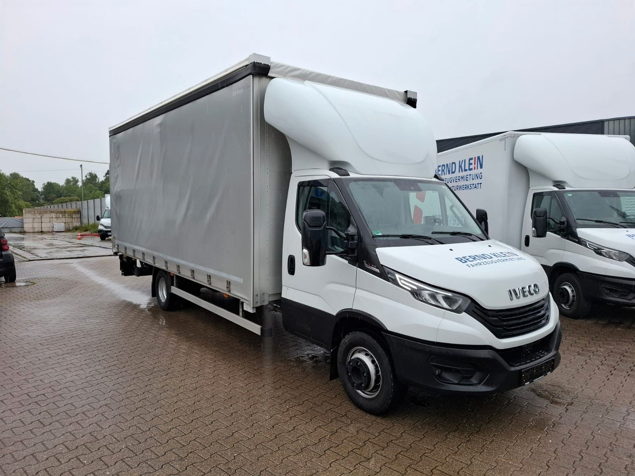 Iveco 72-210A8/P, Klima, Luft, HiMatik, LBW, RFK, - Furgoneta con lona: foto 2 Iveco 72-210A8/P, Klima, Luft, HiMatik, LBW, RFK, - Furgoneta con lona: foto 2