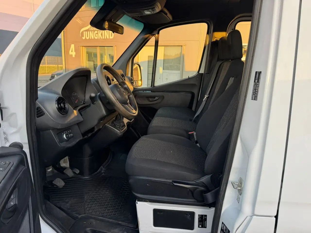Mercedes-Benz Sprinter 317 CDI Lang DoKa Pritsche AHK 3,5t - Furgoneta caja abierta, Furgoneta combi: foto 3 Mercedes-Benz Sprinter 317 CDI Lang DoKa Pritsche AHK 3,5t - Furgoneta caja abierta, Furgoneta combi: foto 3