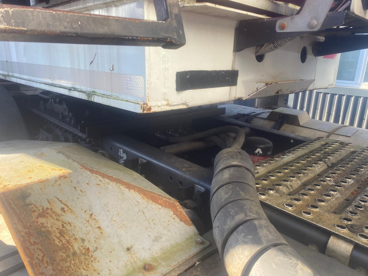 Camión volquete RENAULT T460: foto 14