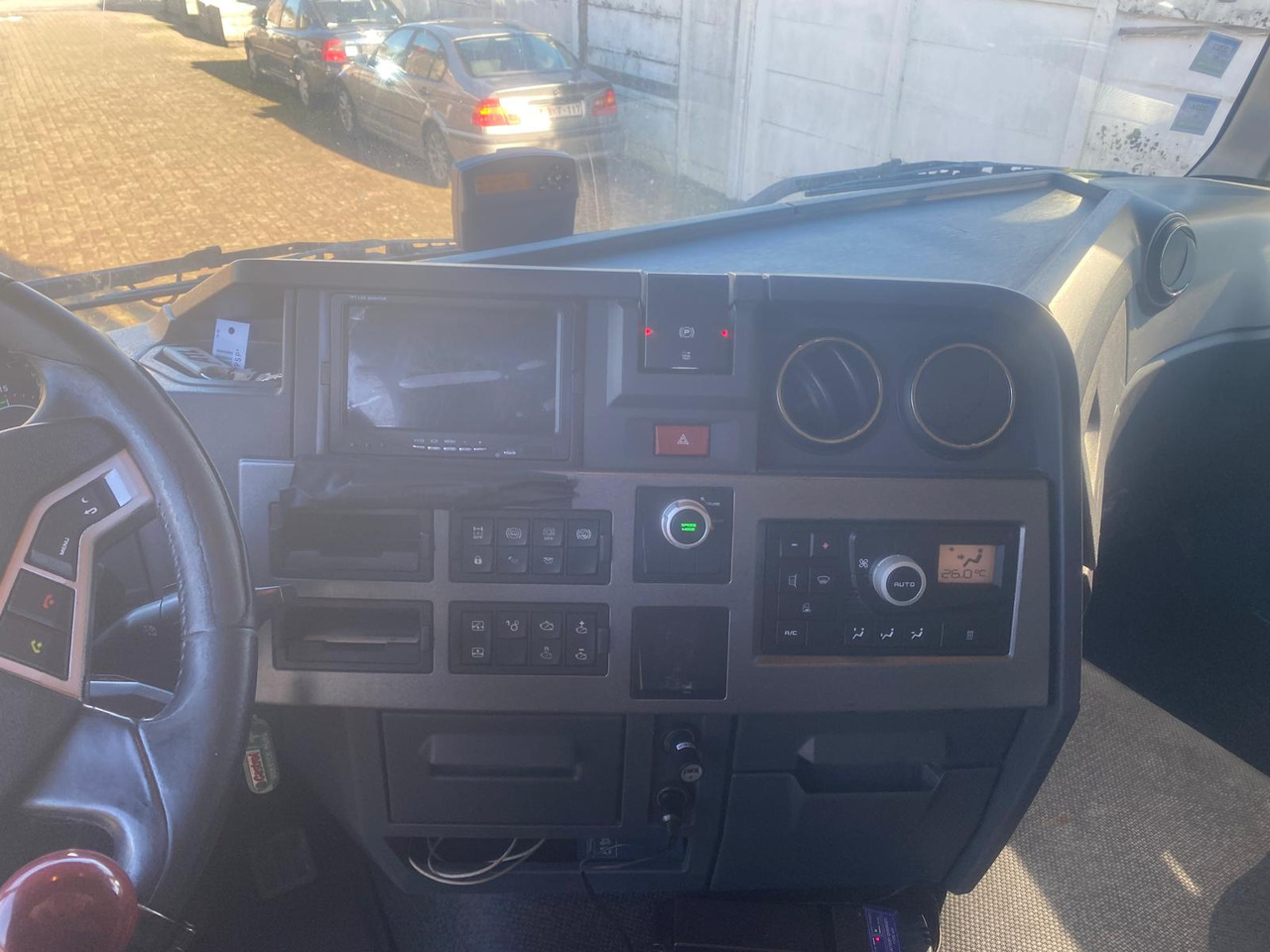 Camión volquete RENAULT T460: foto 19