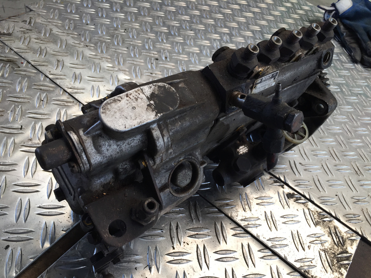 Gebrauchte Einspritzpumpe MAN, Bosch - Nr. : 0 400 845 046 7934 - Bomba de combustible para Camión: foto 4 Gebrauchte Einspritzpumpe MAN, Bosch - Nr. : 0 400 845 046 7934 - Bomba de combustible para Camión: foto 4