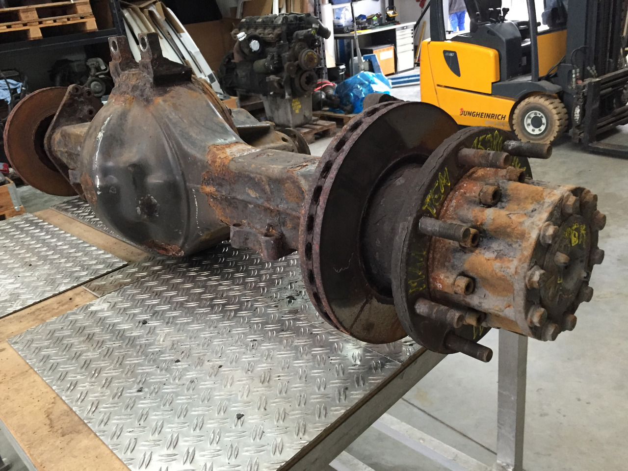 Gebrauchte Hinterachse MAN TGM 15.280, Typ : HY 11 3000, Artikel - Nr. : 81.35010 - 6169 - Eje posterior para Camión: foto 3 Gebrauchte Hinterachse MAN TGM 15.280, Typ : HY 11 3000, Artikel - Nr. : 81.35010 - 6169 - Eje posterior para Camión: foto 3