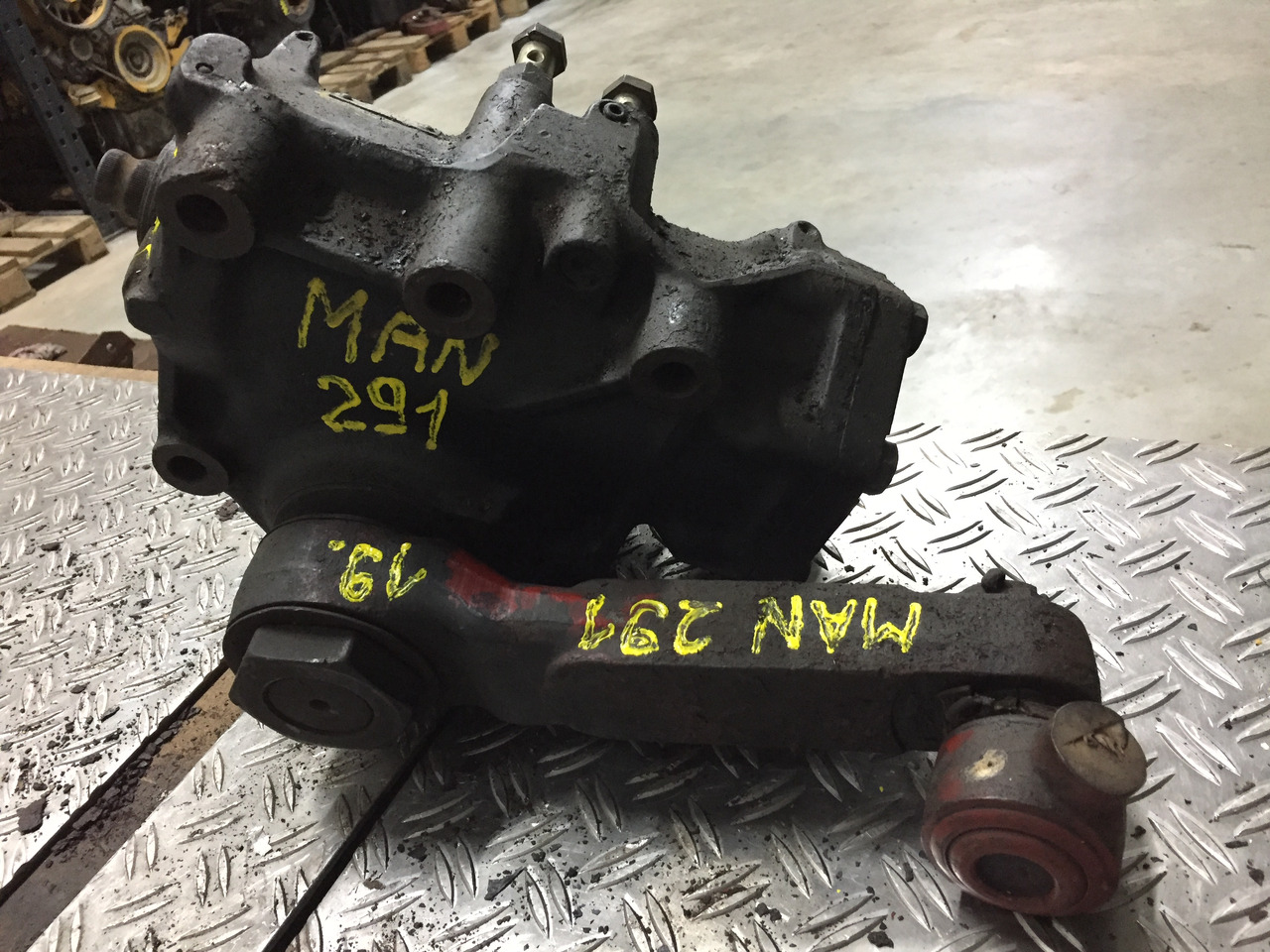 Gebrauchtes Lenkgetriebe MAN F 8, 291, Artikel - Nr.: 81.9999 - 9999 - Caja de dirección para Camión: foto 1 Gebrauchtes Lenkgetriebe MAN F 8, 291, Artikel - Nr.: 81.9999 - 9999 - Caja de dirección para Camión: foto 1