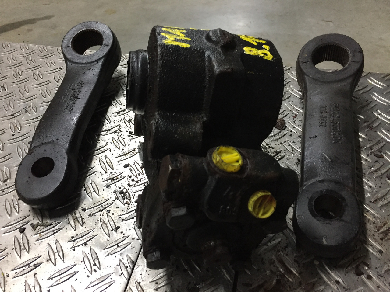 Gebrauchtes Lenkgetriebe MAN TGL, 8.180, Artikel - Nr.: 81.9999 - 9999 - Caja de dirección para Camión: foto 3 Gebrauchtes Lenkgetriebe MAN TGL, 8.180, Artikel - Nr.: 81.9999 - 9999 - Caja de dirección para Camión: foto 3