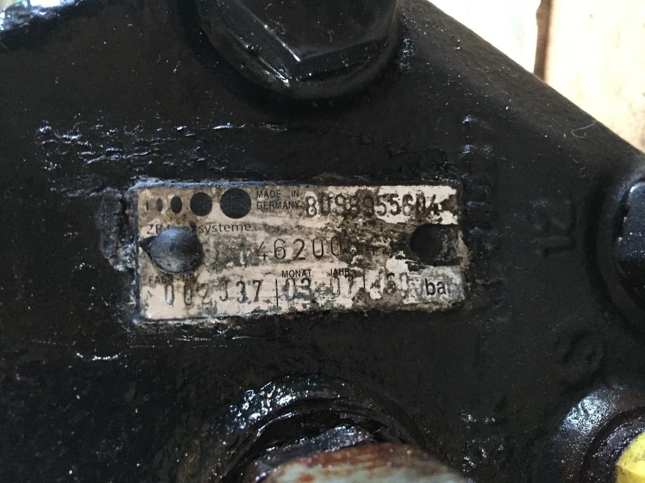 Gebrauchtes Lenkgetriebe, mechanisch, MAN TGA 26.440 XXL, Artikel - Nr. : 81.46200 - 6427 - Caja de dirección para Camión: foto 3 Gebrauchtes Lenkgetriebe, mechanisch, MAN TGA 26.440 XXL, Artikel - Nr. : 81.46200 - 6427 - Caja de dirección para Camión: foto 3