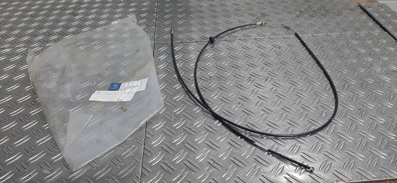 Neuwertiges DB Motorhaubenzug, Bowdenzug, Artikel - Nr. : A 641 750 00 59 - Capota para Camión: foto 1 Neuwertiges DB Motorhaubenzug, Bowdenzug, Artikel - Nr. : A 641 750 00 59 - Capota para Camión: foto 1