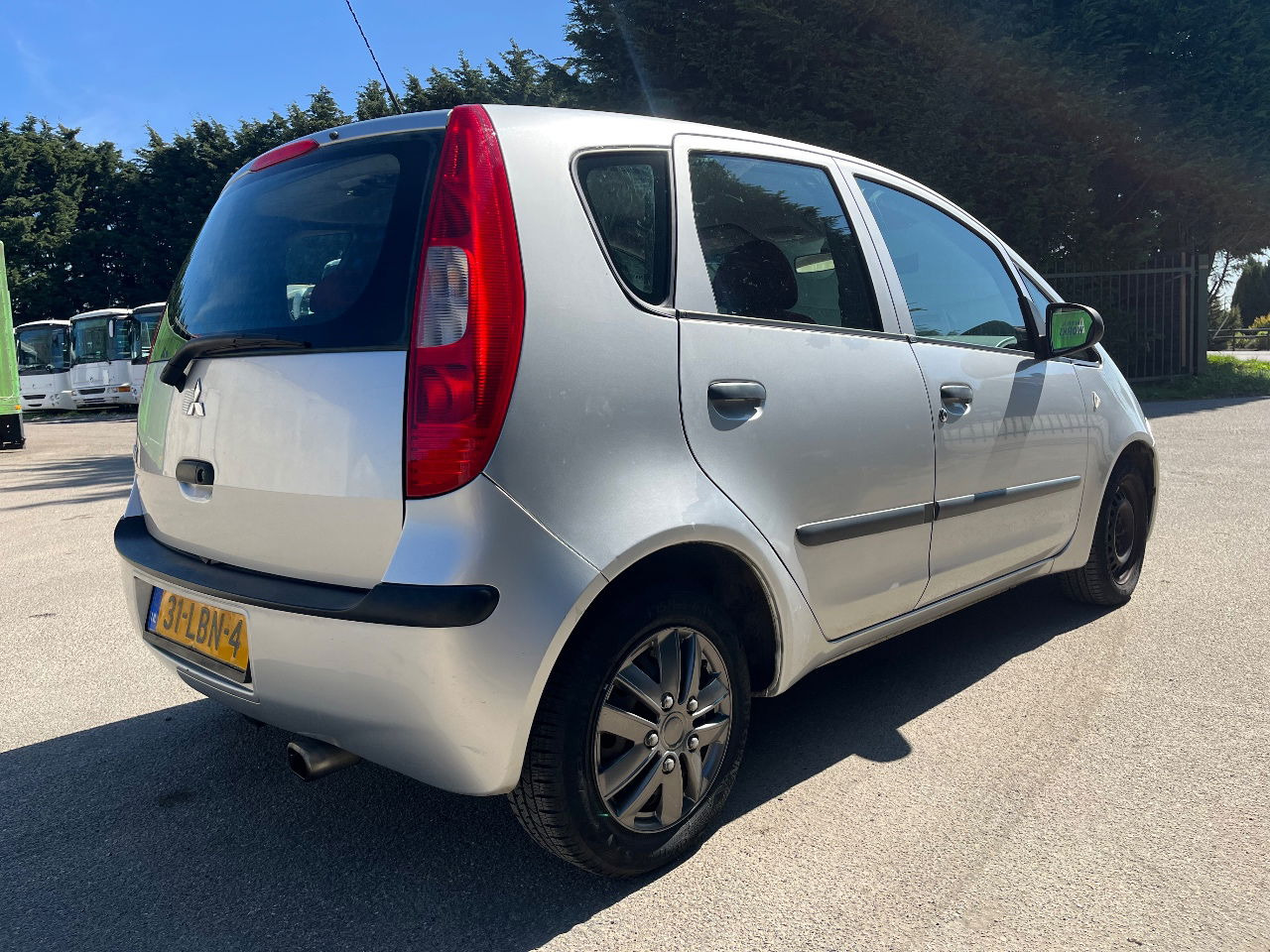 Mitsubishi Colt 1.3 Airco - Coche: foto 3 Mitsubishi Colt 1.3 Airco - Coche: foto 3