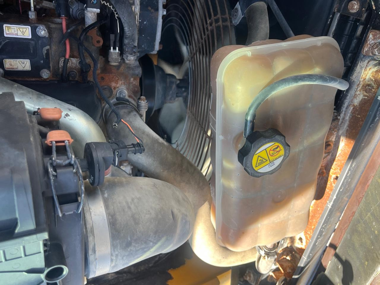 CATERPILLAR 422F2 - Retroexcavadora: foto 2 CATERPILLAR 422F2 - Retroexcavadora: foto 2