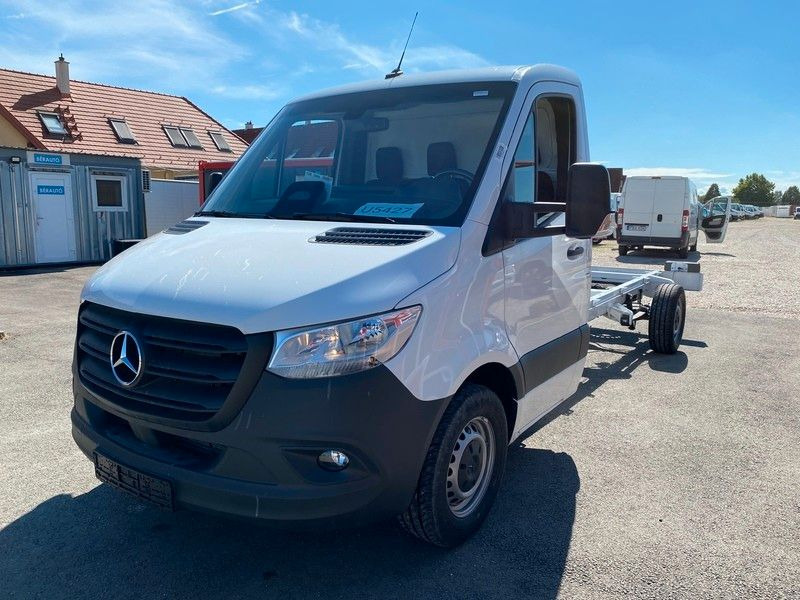 Mercedes-Benz Sprinter 319 Pritsche+Plane 3,5T Anhängelast - Furgoneta con lona: foto 2 Mercedes-Benz Sprinter 319 Pritsche+Plane 3,5T Anhängelast - Furgoneta con lona: foto 2
