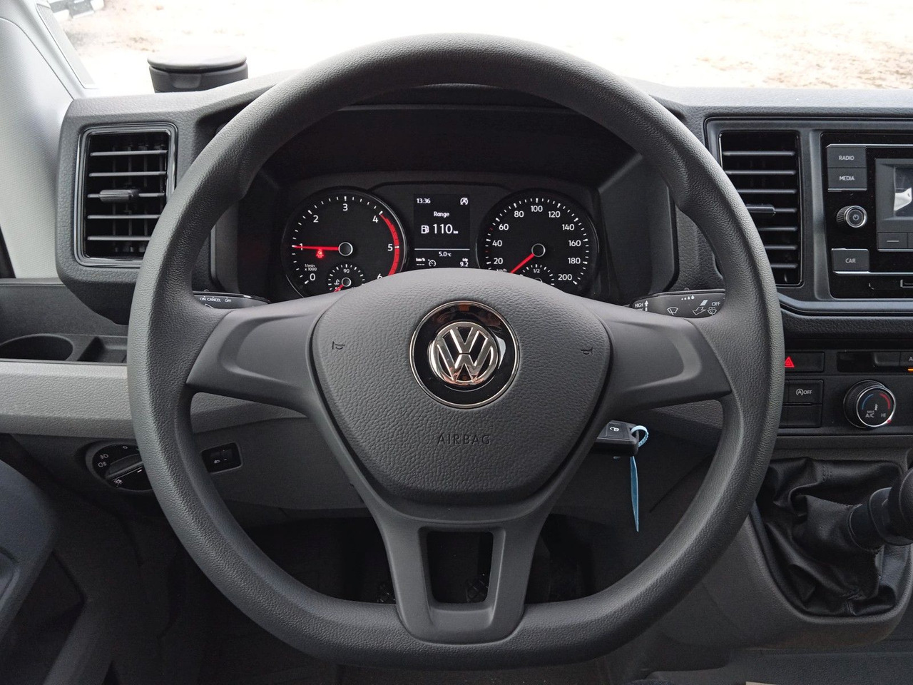 Furgoneta con lona Volkswagen Crafter L4 Pritsche und Plane 140Ps SOFORT: foto 9 Furgoneta con lona Volkswagen Crafter L4 Pritsche und Plane 140Ps SOFORT: foto 9