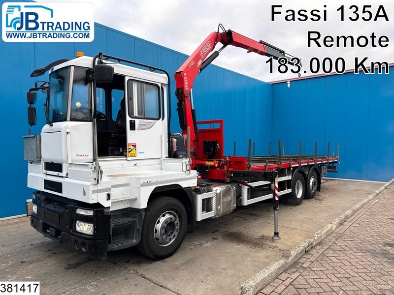 Iveco 260S36 6x2, EURO 6, Fassi, Remote - Camión caja abierta, Camión grúa: foto 1 Iveco 260S36 6x2, EURO 6, Fassi, Remote - Camión caja abierta, Camión grúa: foto 1