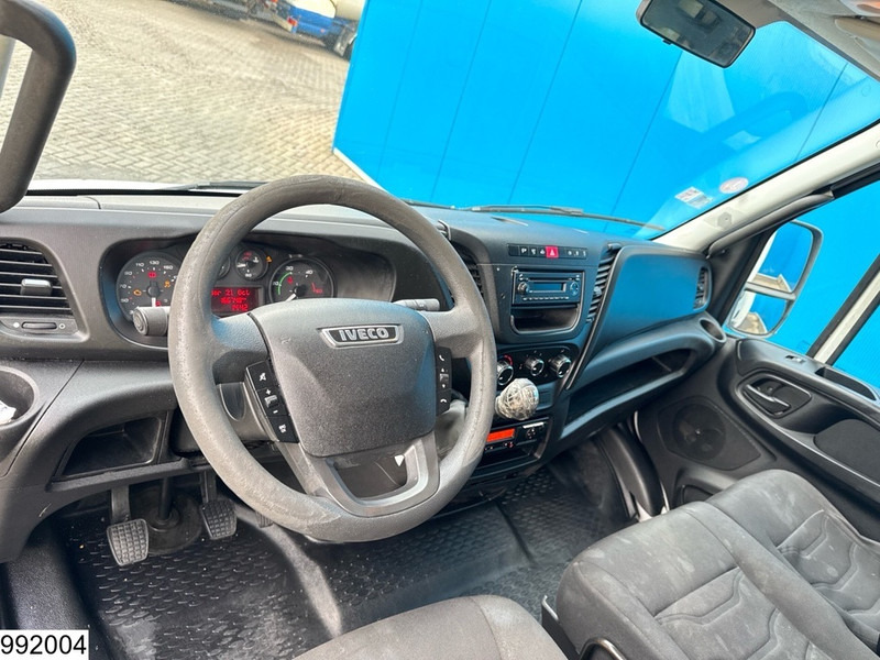 Iveco Daily 65-140 CNG EURO 6, CNG, Leaf suspension, Manual - Camión caja cerrada: foto 5 Iveco Daily 65-140 CNG EURO 6, CNG, Leaf suspension, Manual - Camión caja cerrada: foto 5