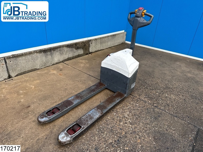 Leva LPEPT1.5 1500 kg, 0.2 m, electric, 1317 hours - Transpaleta: foto 1 Leva LPEPT1.5 1500 kg, 0.2 m, electric, 1317 hours - Transpaleta: foto 1