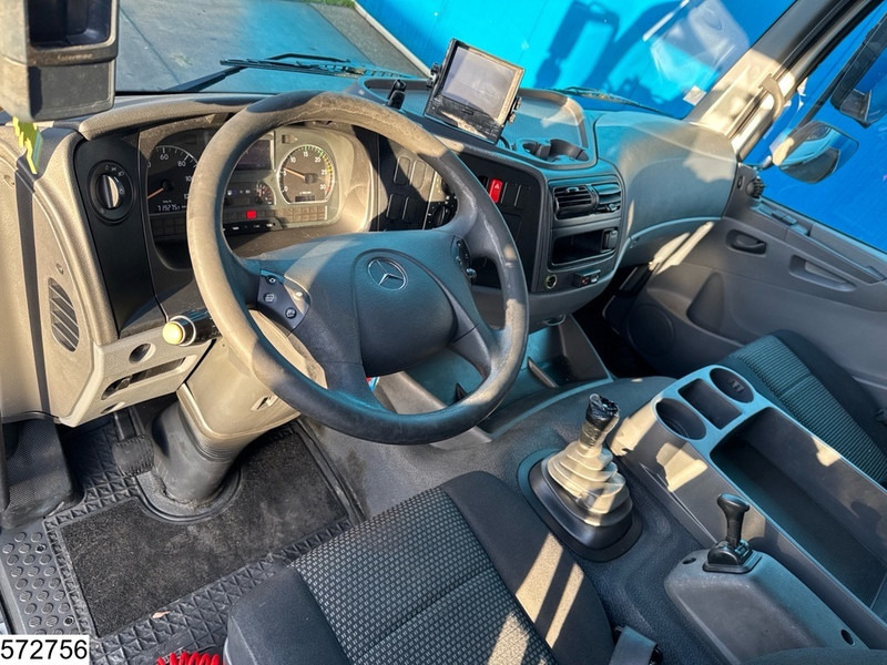 Mercedes-Benz Atego 924 EURO 5, Manual, Palfinger - Camión caja cerrada: foto 5 Mercedes-Benz Atego 924 EURO 5, Manual, Palfinger - Camión caja cerrada: foto 5