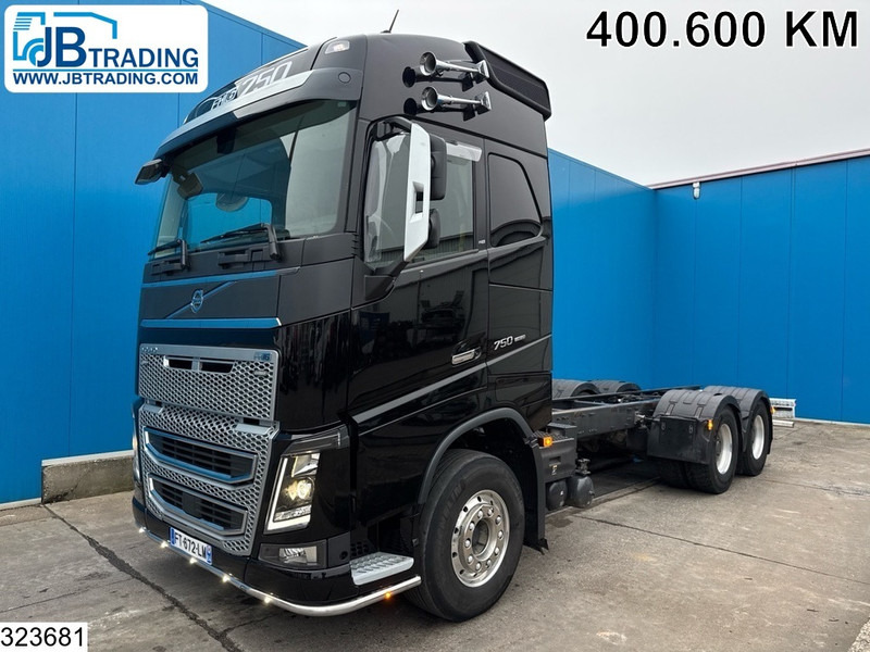Volvo FH16 750 6X4, EURO 6, Retarder, PTO - Camión chasis: foto 1 Volvo FH16 750 6X4, EURO 6, Retarder, PTO - Camión chasis: foto 1