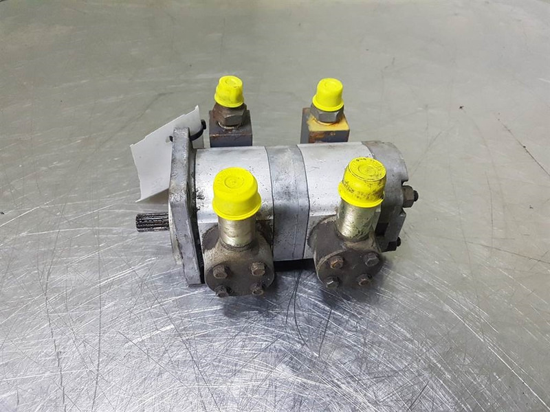 Diesel Kiki - Bosch - 307012-1020 - Gearpump/Zahnr - Hidráulica para Maquinaria de construcción: foto 2 Diesel Kiki - Bosch - 307012-1020 - Gearpump/Zahnr - Hidráulica para Maquinaria de construcción: foto 2