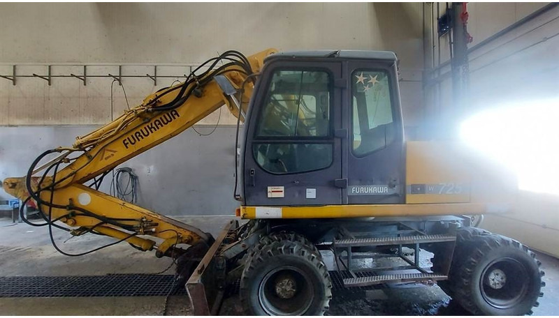 Furukawa W 725 LS (For parts) - Excavadora de ruedas: foto 4 Furukawa W 725 LS (For parts) - Excavadora de ruedas: foto 4