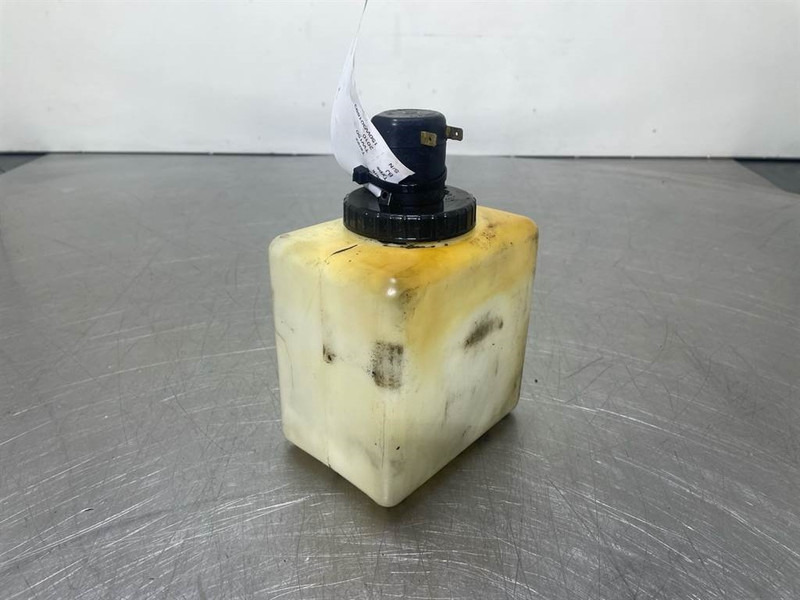 Terex TW150-3602515-Tank/Behälter/Reservoir - Cabina e interior para Maquinaria de construcción: foto 3 Terex TW150-3602515-Tank/Behälter/Reservoir - Cabina e interior para Maquinaria de construcción: foto 3