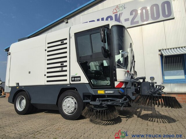 Ravo 540 3 Besen Sweeper 62 km/h Autobahn fähig - Barredora vial: foto 3 Ravo 540 3 Besen Sweeper 62 km/h Autobahn fähig - Barredora vial: foto 3
