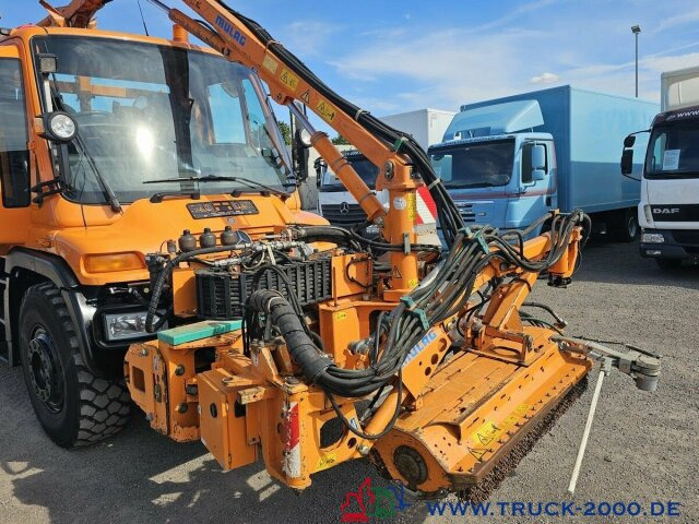 Unimog U 400 Vario Pilot Mähtür + Mulag Mähkombination - Camión volquete: foto 5 Unimog U 400 Vario Pilot Mähtür + Mulag Mähkombination - Camión volquete: foto 5