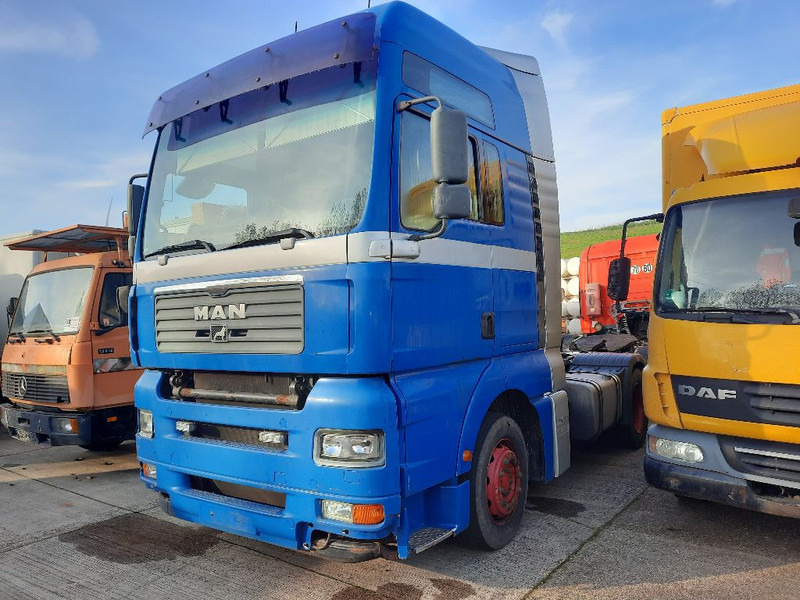 MAN TGA 18.480 - Cabeza tractora: foto 1 MAN TGA 18.480 - Cabeza tractora: foto 1