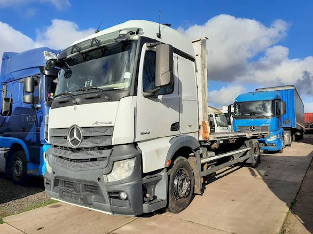 Mercedes-Benz ACTROS 1842 - Camión portacontenedore/ Intercambiable: foto 1 Mercedes-Benz ACTROS 1842 - Camión portacontenedore/ Intercambiable: foto 1