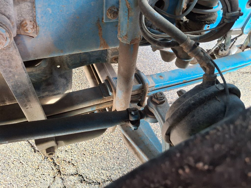 Renault MIDLUM 280DXI - Camión cisterna: foto 2 Renault MIDLUM 280DXI - Camión cisterna: foto 2