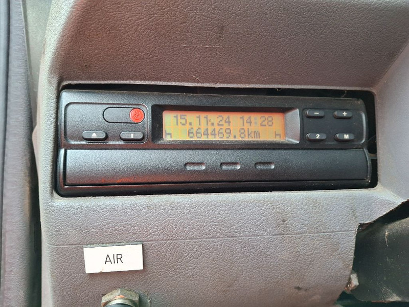 Renault PREMIUM 270 GAS / LPG - Camión cisterna: foto 4 Renault PREMIUM 270 GAS / LPG - Camión cisterna: foto 4