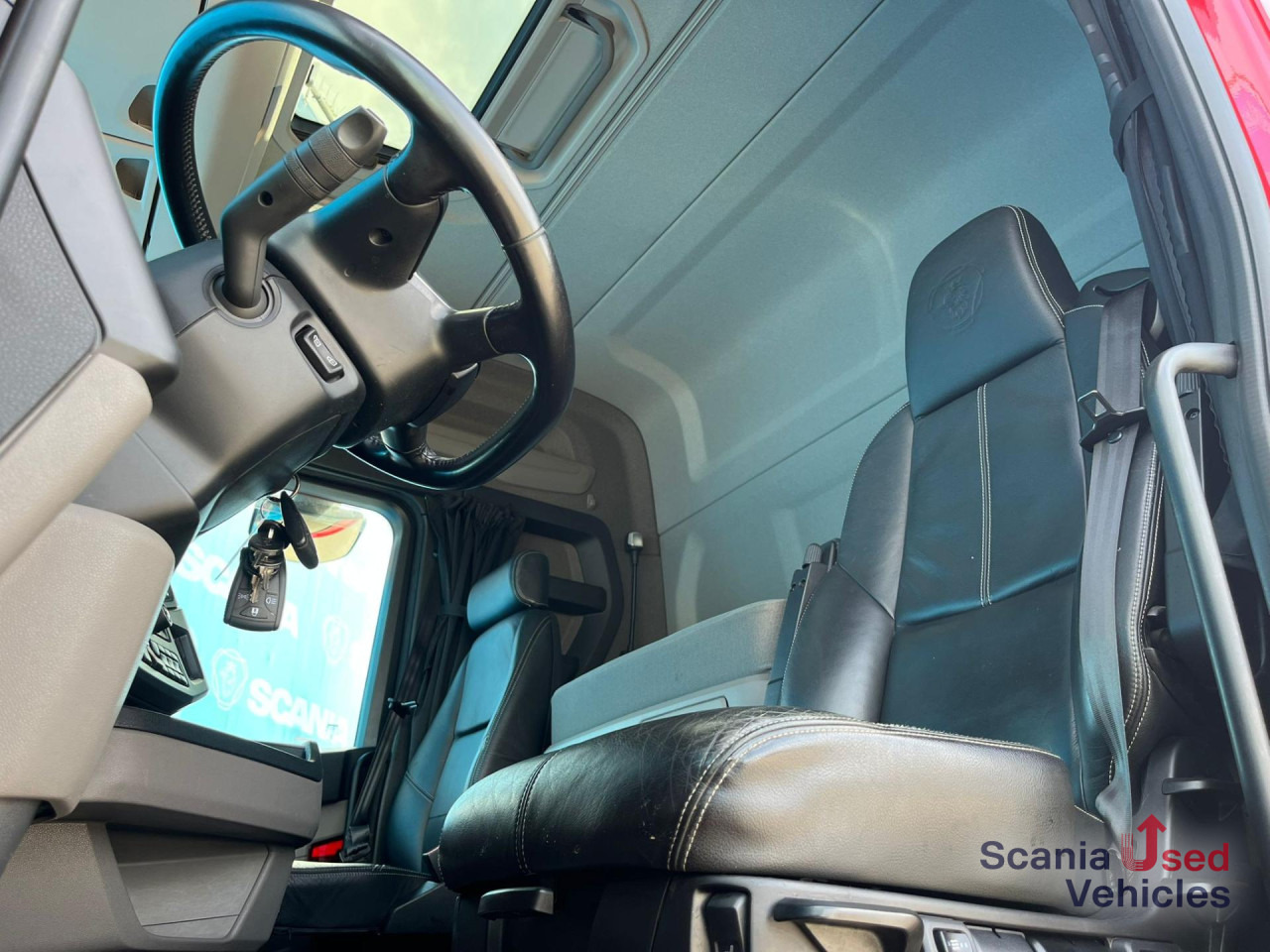 SCANIA R 410 A4x2NB RETARDER DIFF-L FULL AIR 8T SMART2 - Cabeza tractora: foto 2 SCANIA R 410 A4x2NB RETARDER DIFF-L FULL AIR 8T SMART2 - Cabeza tractora: foto 2