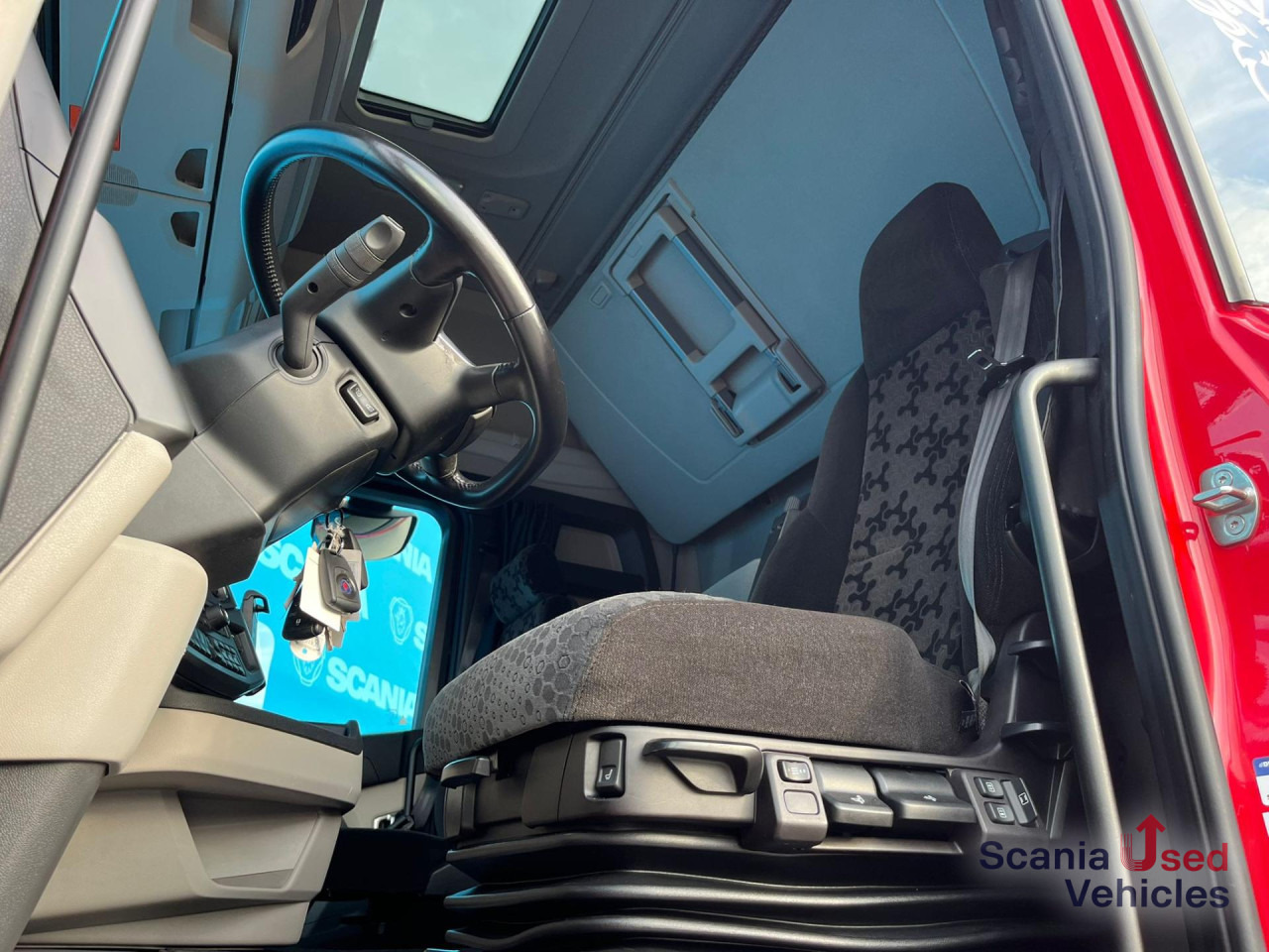 SCANIA R 450 A4x2NA RETARDER LED NAVI PTO - Cabeza tractora: foto 2 SCANIA R 450 A4x2NA RETARDER LED NAVI PTO - Cabeza tractora: foto 2