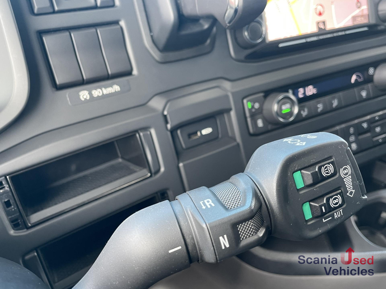 SCANIA R 460 A4x2EB RETARDER P-AIRCO MEGA VOLUME - Cabeza tractora: foto 4 SCANIA R 460 A4x2EB RETARDER P-AIRCO MEGA VOLUME - Cabeza tractora: foto 4