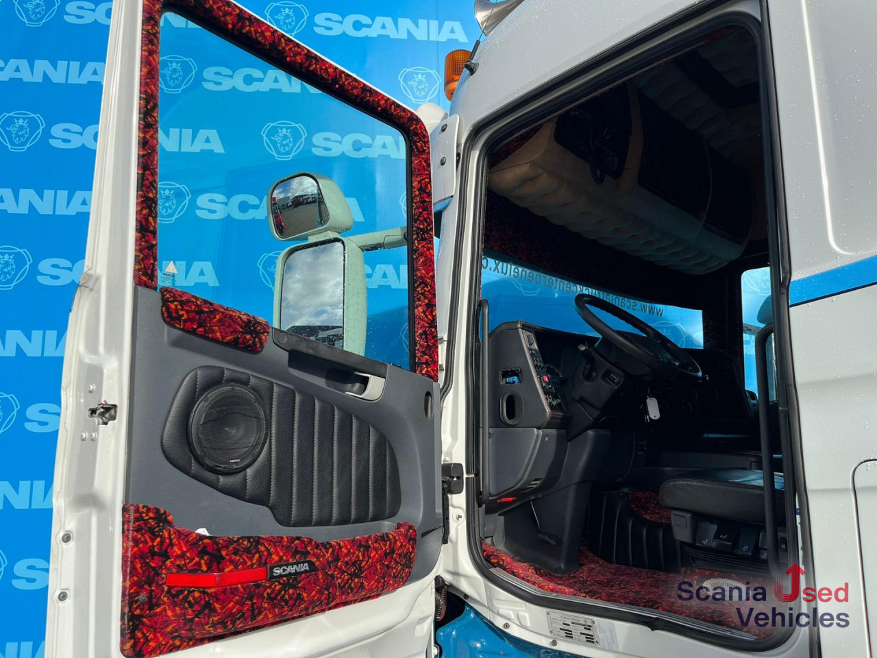 SCANIA R 480 LA6x2/4MLB RETARDER DIFF-L MEGA VOLUME - Cabeza tractora: foto 2 SCANIA R 480 LA6x2/4MLB RETARDER DIFF-L MEGA VOLUME - Cabeza tractora: foto 2