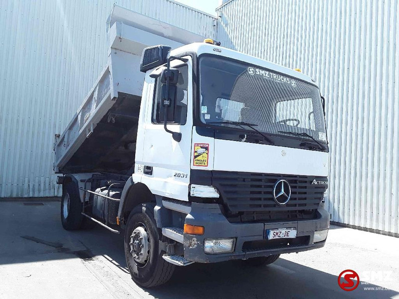 Mercedes-Benz Actros 2031 Lames manual - Camión volquete: foto 1 Mercedes-Benz Actros 2031 Lames manual - Camión volquete: foto 1