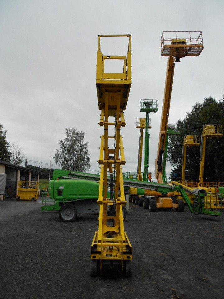 Genie GS 1930, Scherenarbeitsbühne Genie 8 m - Camión con plataforma elevadora: foto 3 Genie GS 1930, Scherenarbeitsbühne Genie 8 m - Camión con plataforma elevadora: foto 3