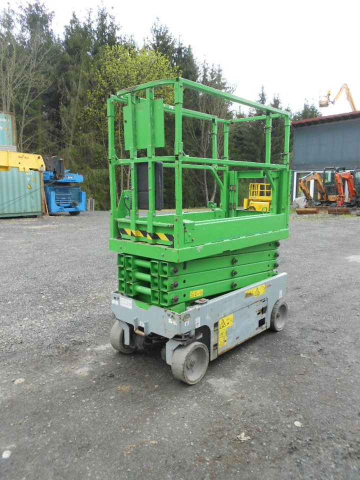 Camión con plataforma elevadora Genie GS 1932, Batterien 2024, Scherenbühne Genie 8 m: foto 19