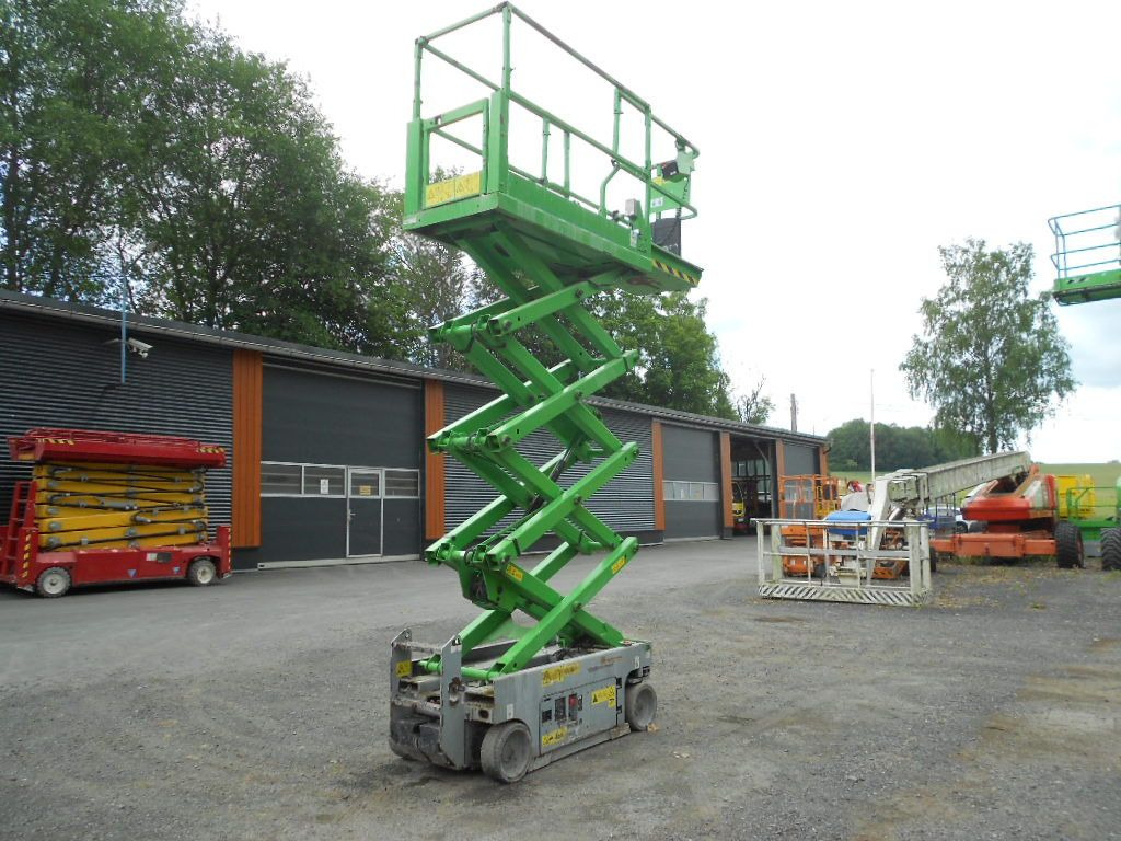 Genie GS 1932, Scherenarbeitsbühne Genie 8 m - Camión con plataforma elevadora: foto 2 Genie GS 1932, Scherenarbeitsbühne Genie 8 m - Camión con plataforma elevadora: foto 2