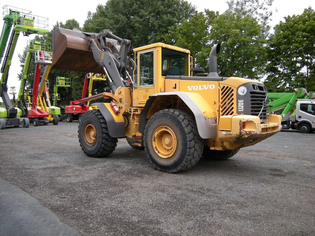 Volvo L 120 E - Cargadora de ruedas: foto 3 Volvo L 120 E - Cargadora de ruedas: foto 3