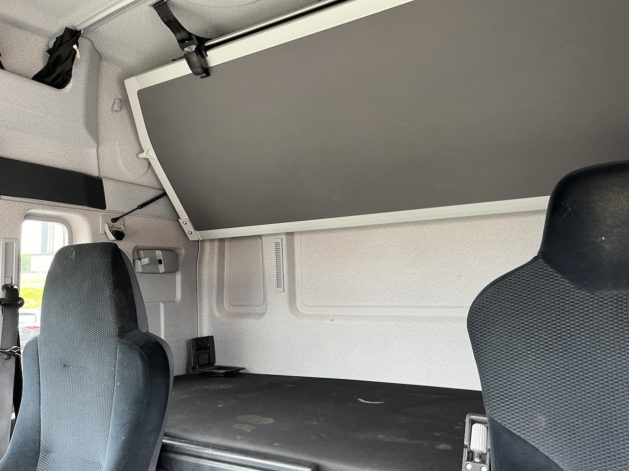 MAN TGL 8.220 4x2 Pritsche AHK - Furgoneta caja abierta: foto 3 MAN TGL 8.220 4x2 Pritsche AHK - Furgoneta caja abierta: foto 3