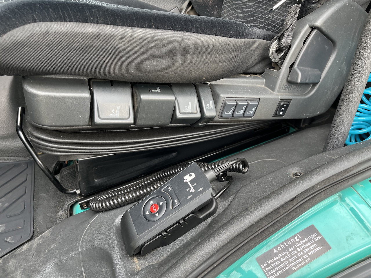 Mercedes-Benz Atego 823 4x2 AHK Hebezug Seilzug Brennholz - Furgoneta caja abierta: foto 4 Mercedes-Benz Atego 823 4x2 AHK Hebezug Seilzug Brennholz - Furgoneta caja abierta: foto 4