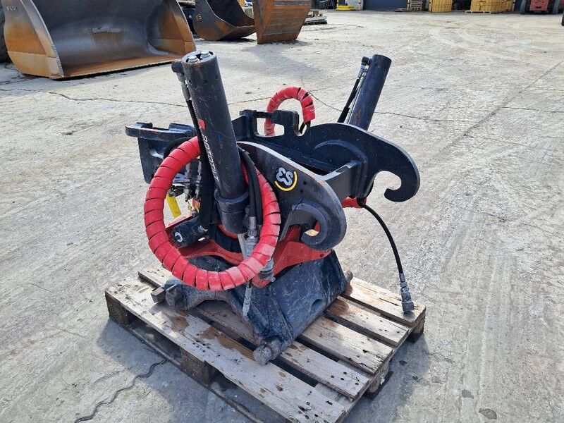 ROTOTILT R4 - Implemento para Maquinaria de construcción: foto 1 ROTOTILT R4 - Implemento para Maquinaria de construcción: foto 1